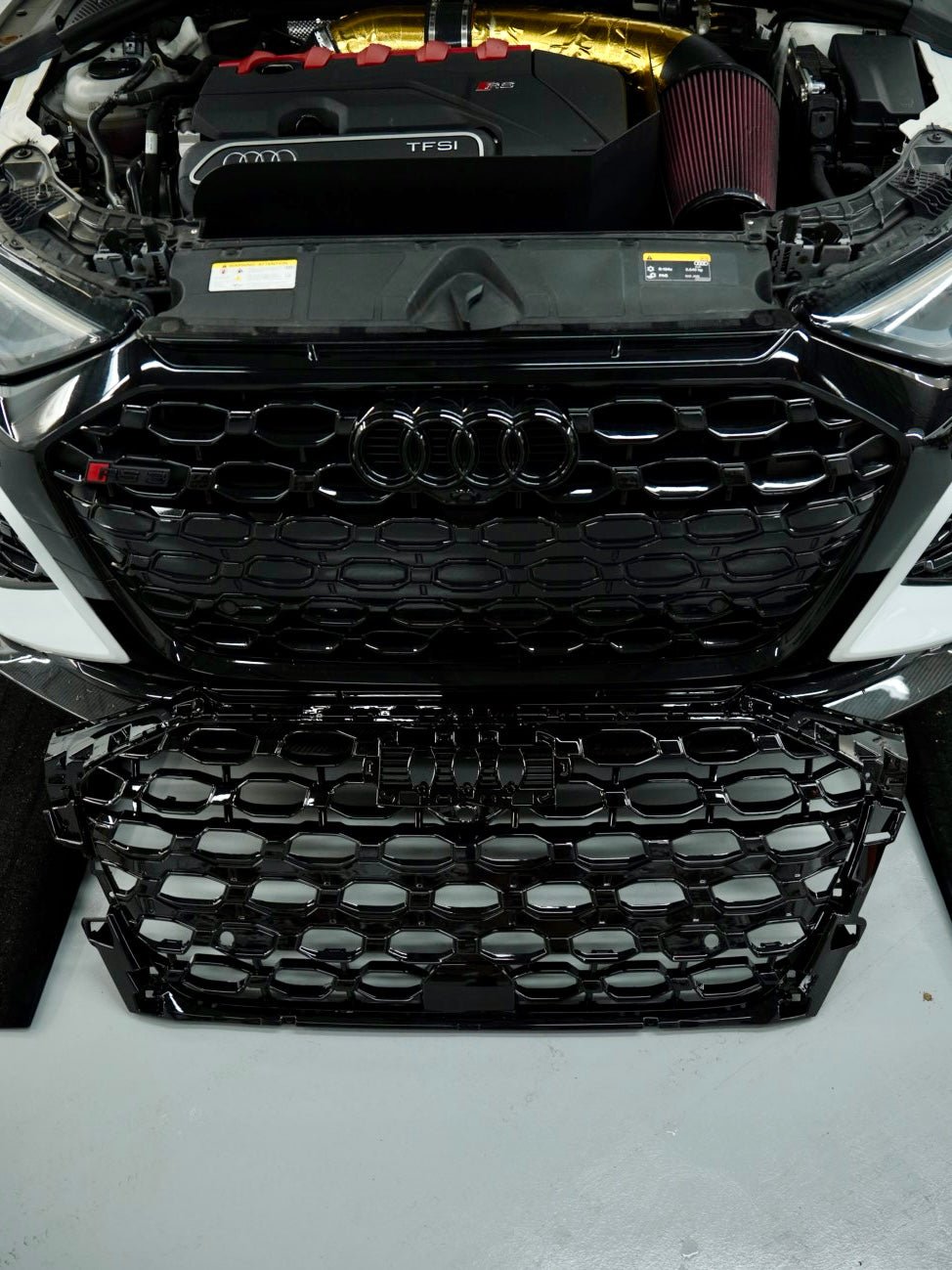 AUDI RS3 8Y GEN 1 CENTRE GRILLE – FULL CENTRE GRILLE REPLACEMENT