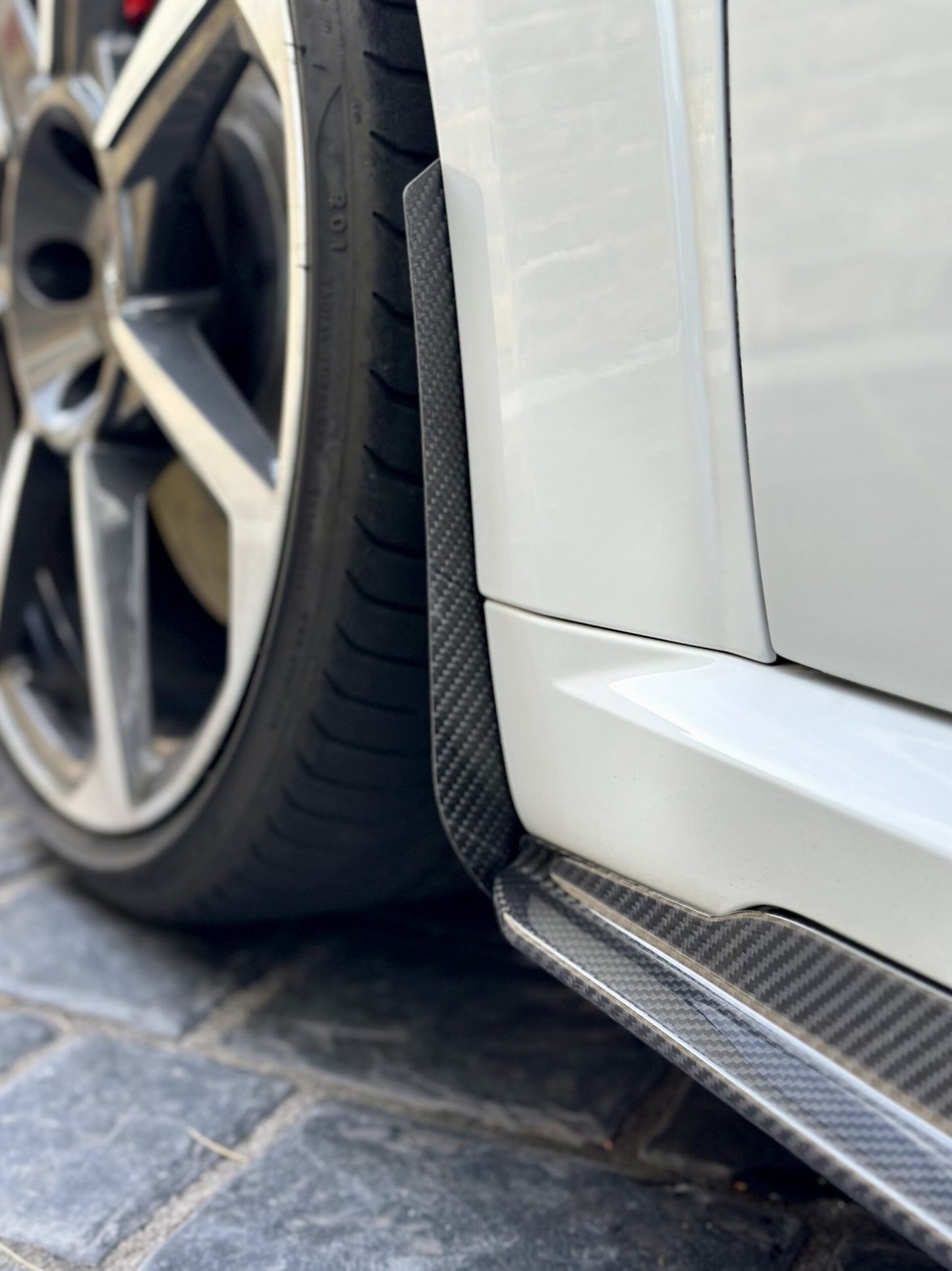 Audi TT MK3 Carbon Fiber Front Arch Guards/Mudflaps