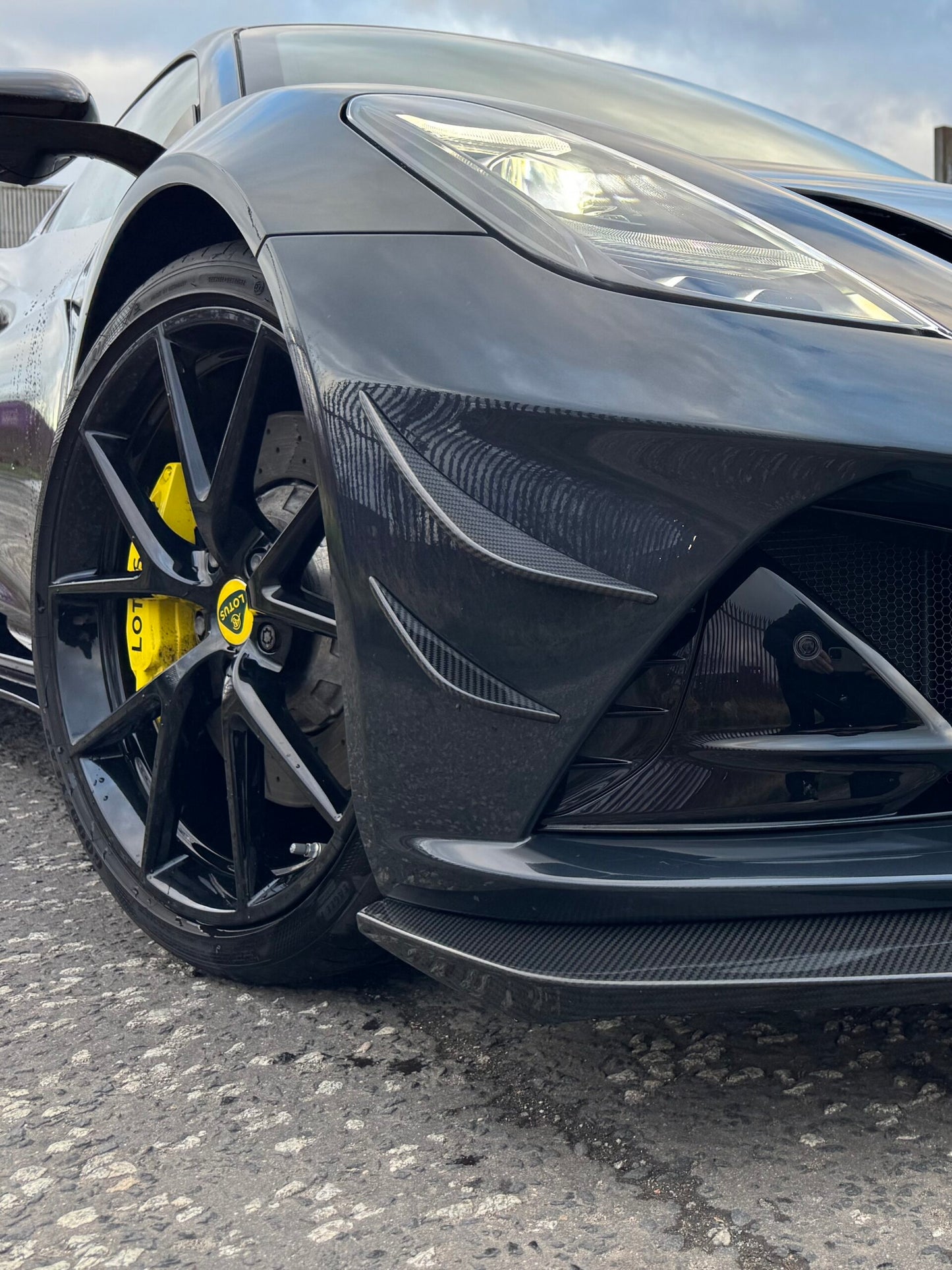 LOTUS EMIRA CARBON AERO KIT