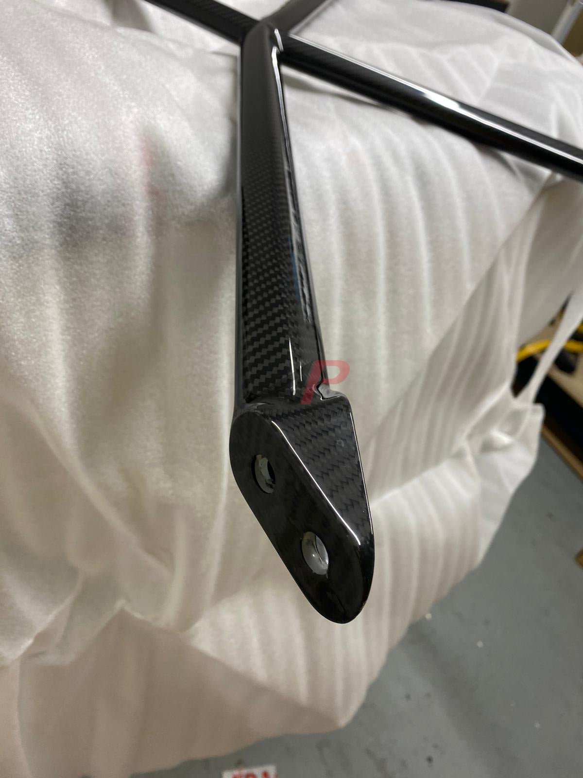 V10 Carbon Engine Brace – Audi R8 & Lamborghini Huracan Engine Bay Cross Bar Upgrade