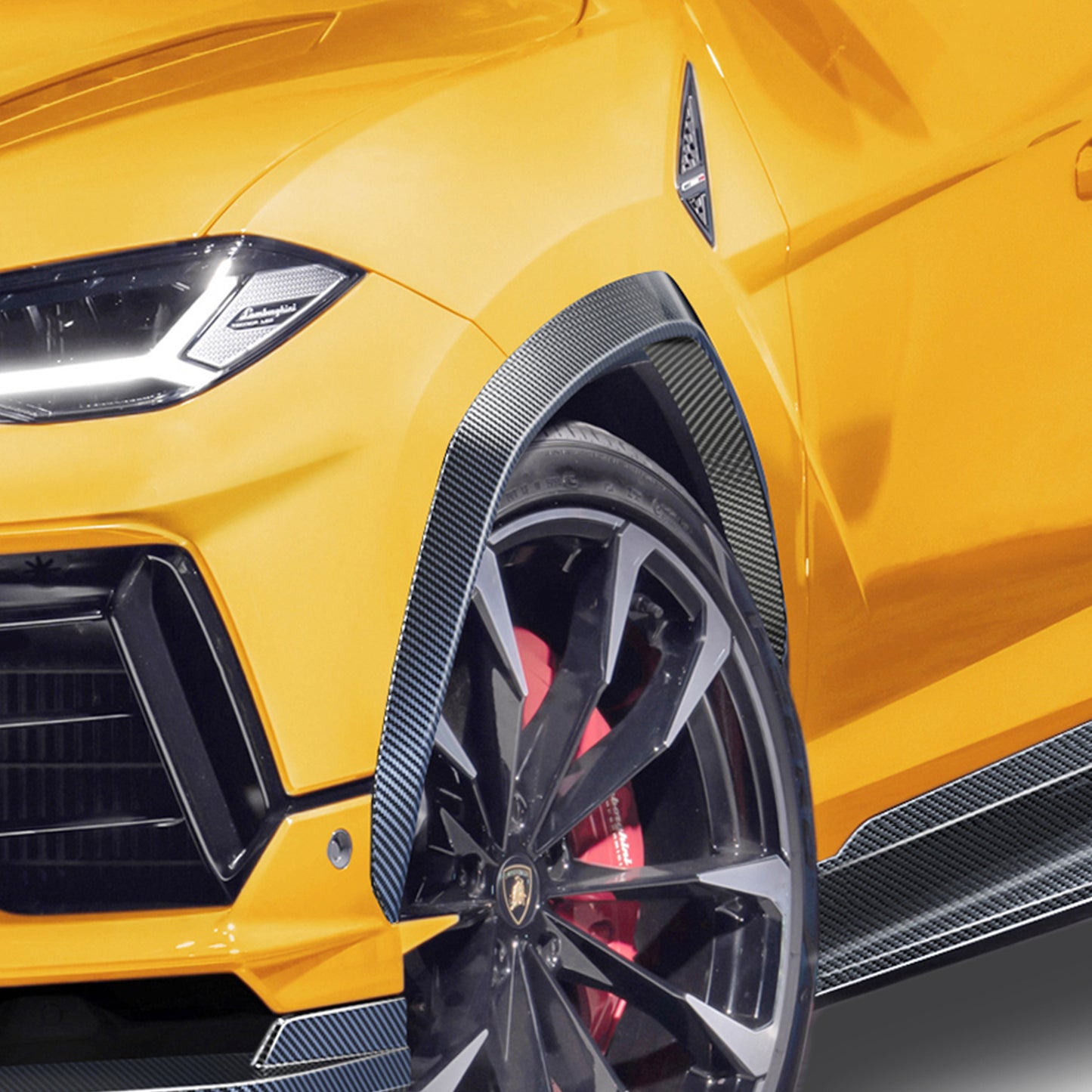 Carbon Fibre Fender Flares for Lamborghini Urus