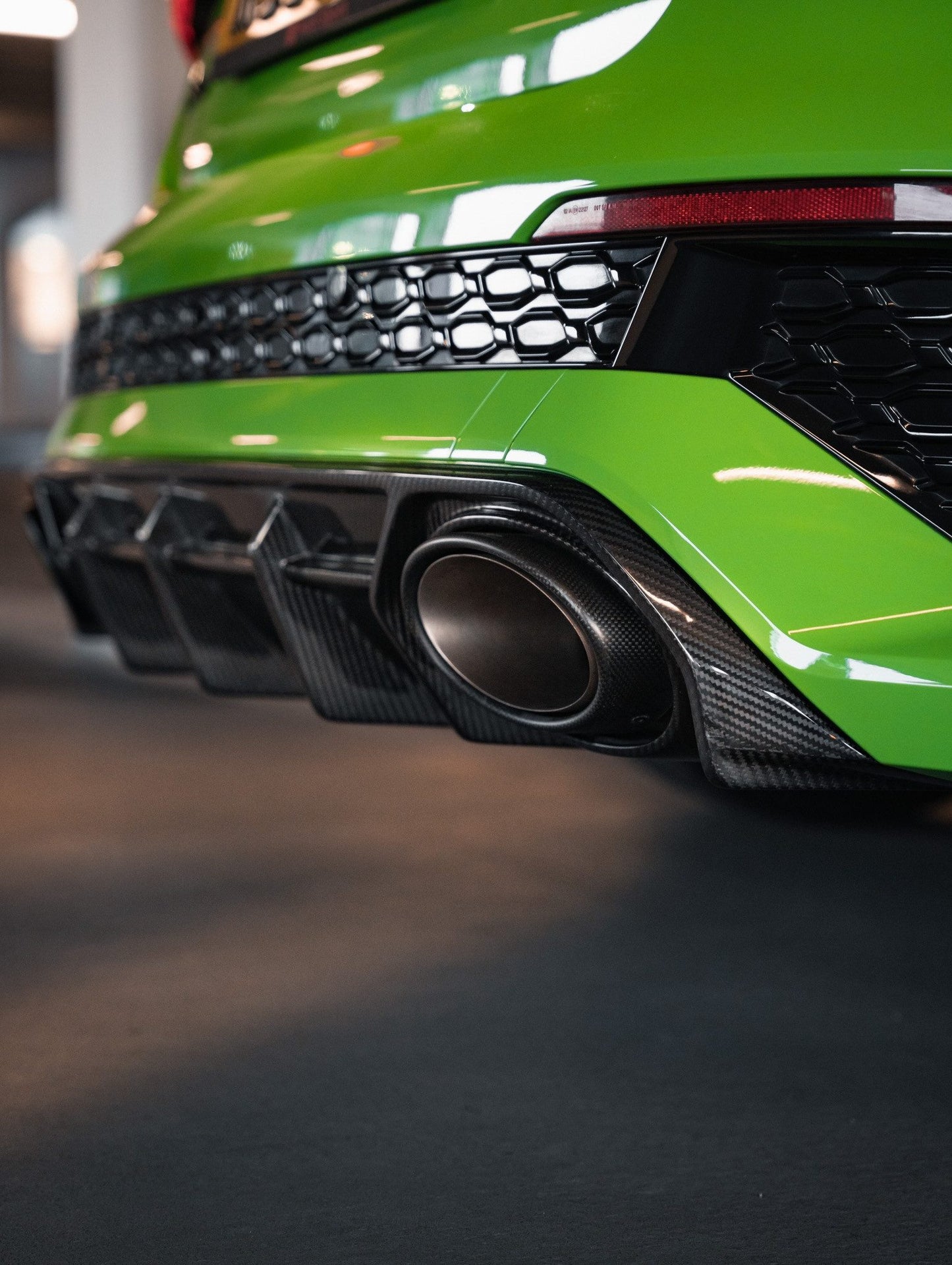 carbon fibre diffuser