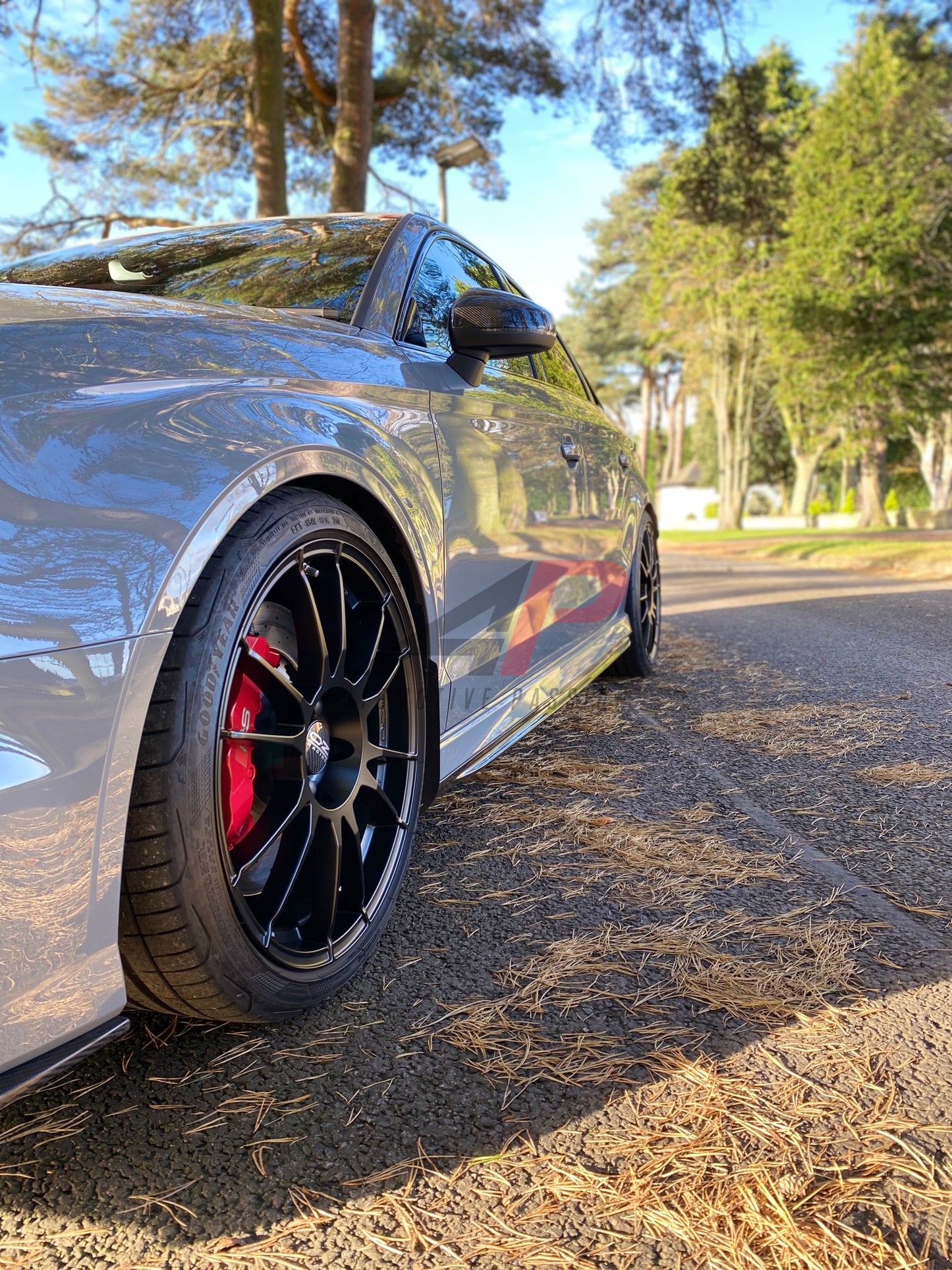 Audi RS3 8V Sedan Dry Carbon Fibre Side Skirts