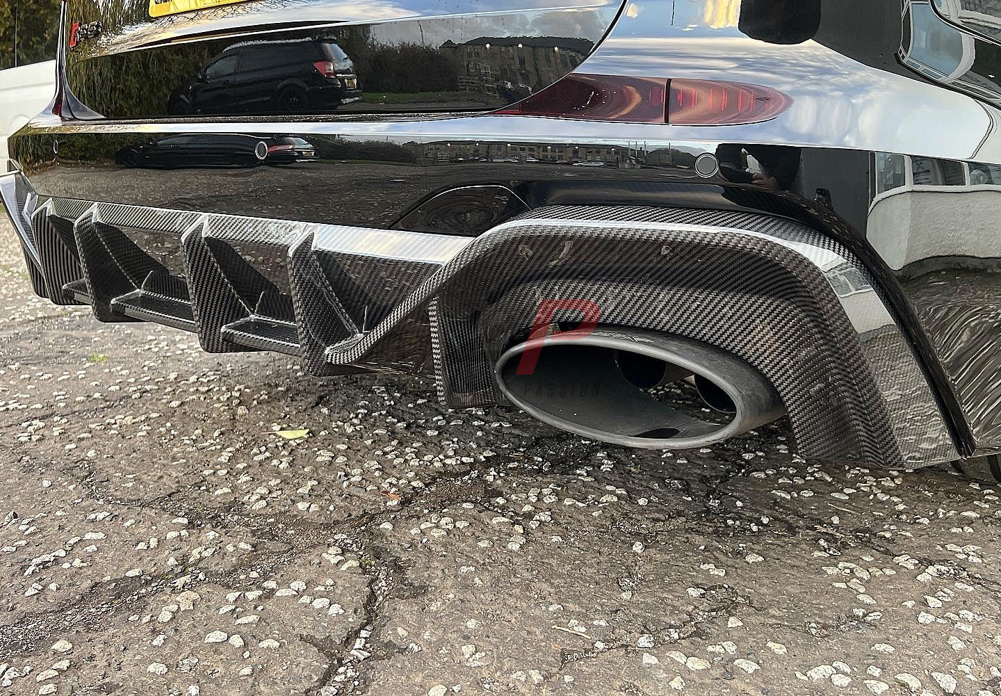 Carbon Fibre Rear Diffuser for Audi RS6/RS7 C8 – Aggressive Rear-End Upgrade