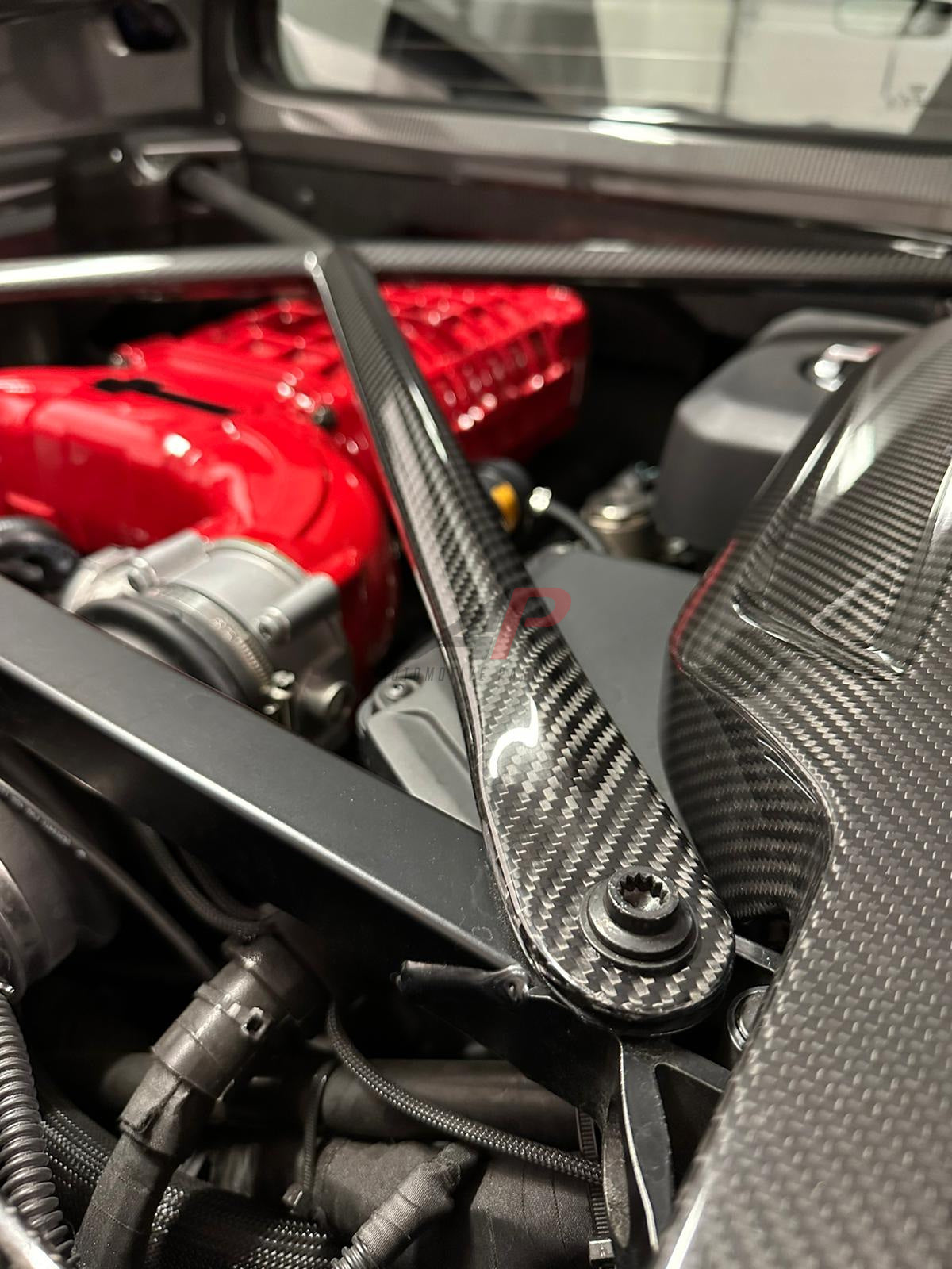V10 Carbon Engine Brace – Audi R8 & Lamborghini Huracan Engine Bay Cross Bar Upgrade