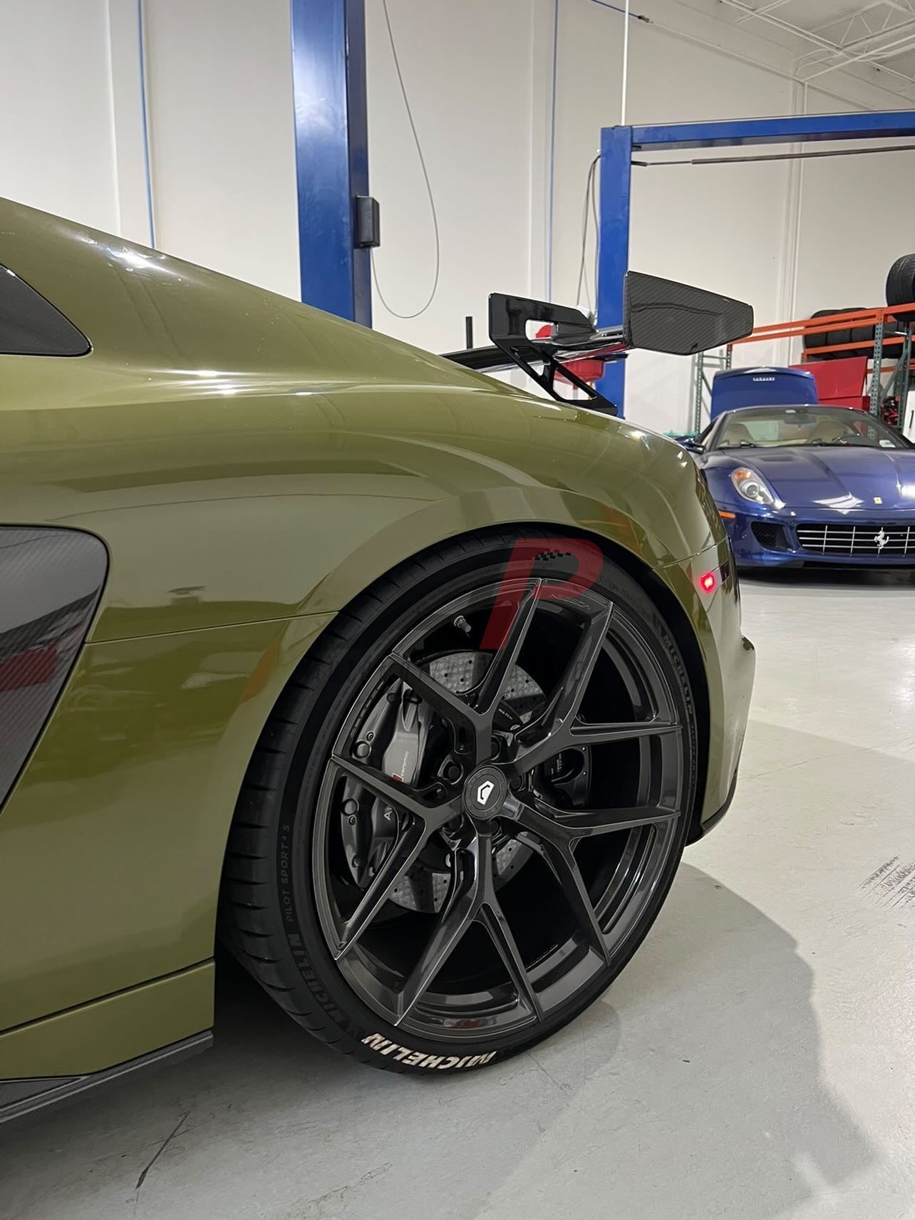 R8 GEN 2 CARBON SPOILER – AUDI R8 GEN 2 DRY CABON FIBRE SPOILER/WING AP DESIGN 2016+