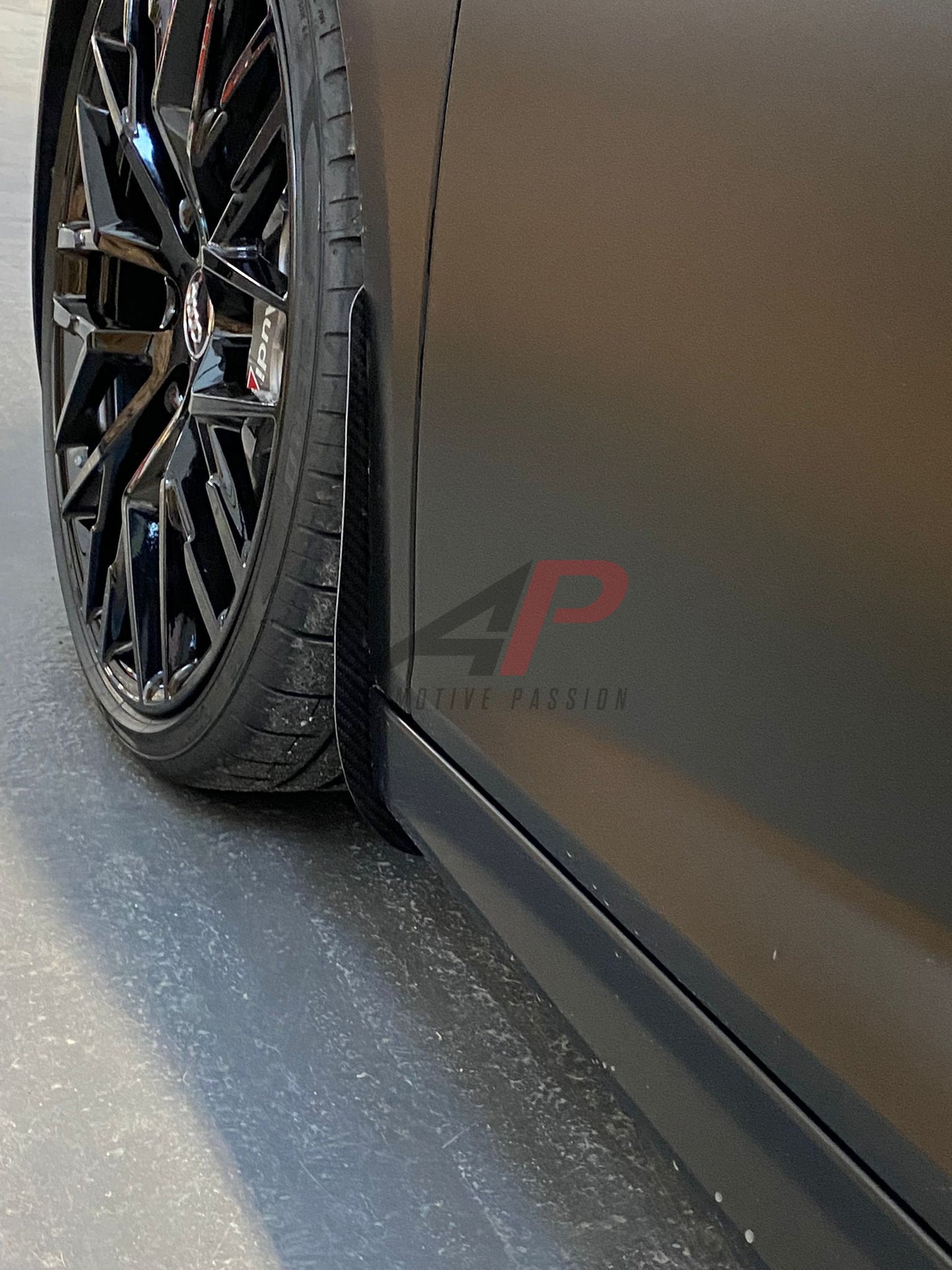 R8 Gen 2 Arch Guards – Front Mudflaps for Audi R8 Paint Protection