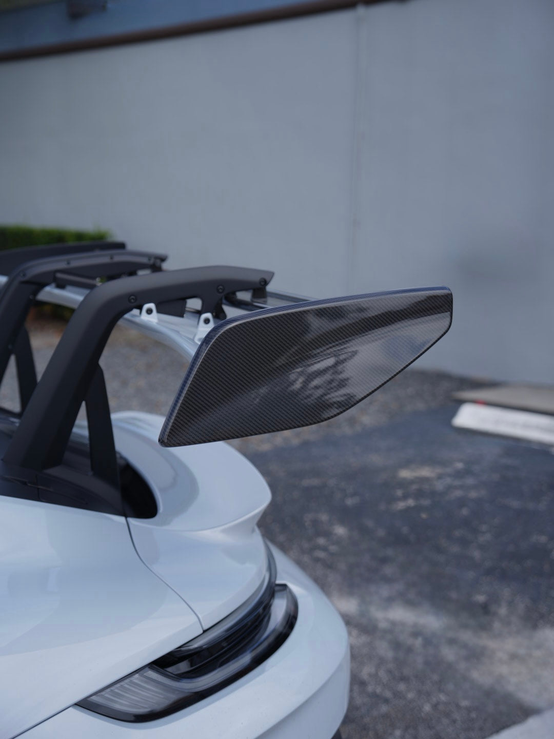 PORSCHE GT3 RS 992 CARBON SPOILER END PANELS REPLACEMENTS