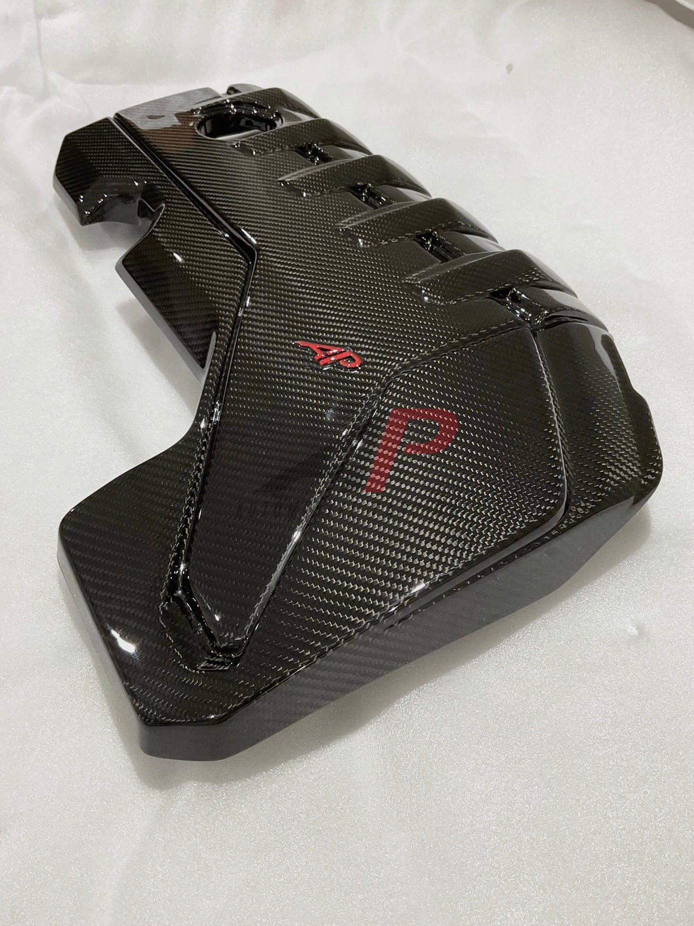 AUDI 2.5L 5 POT Dry Carbon Fiber Engine Cover