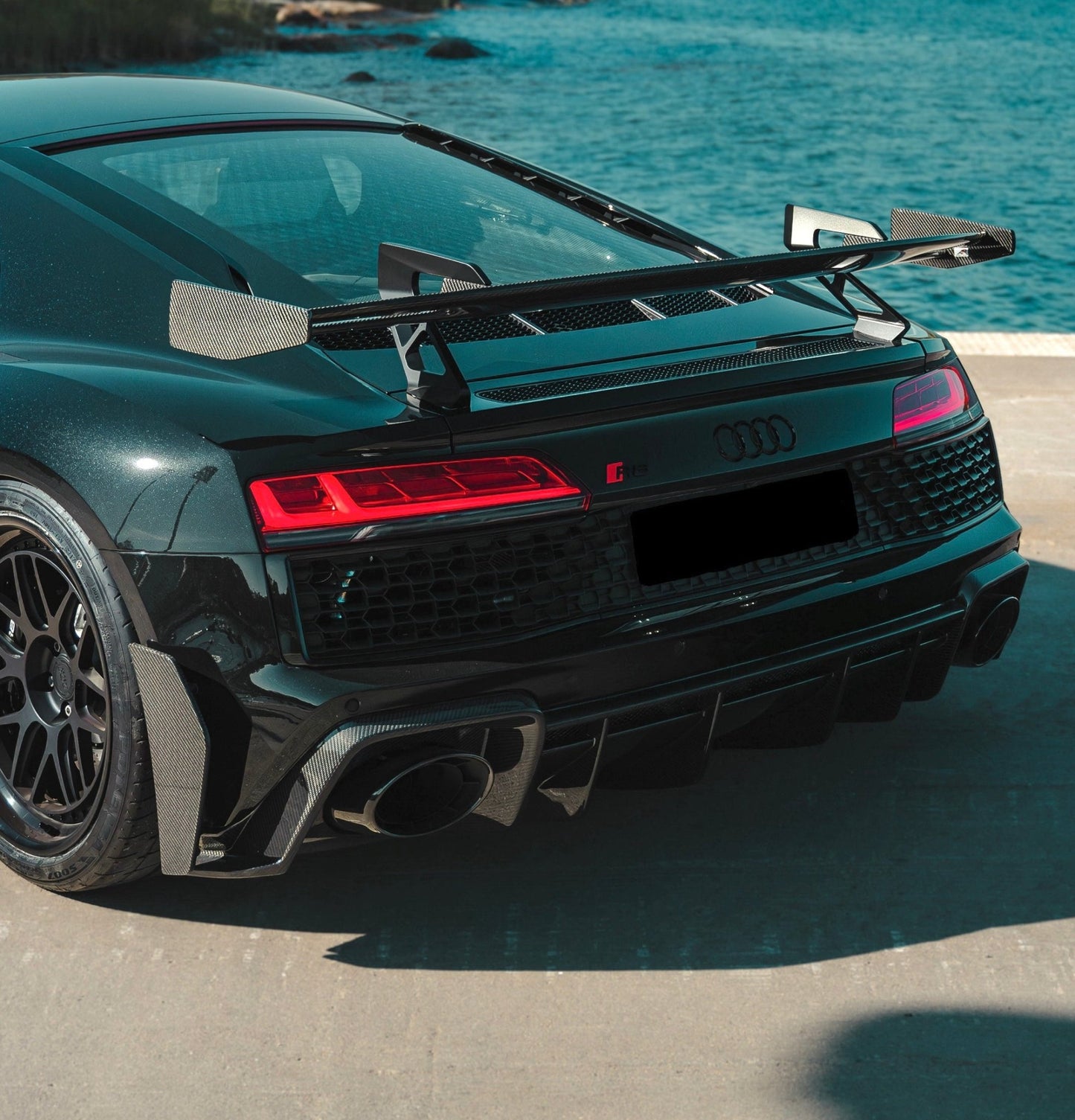 Audi R8 Carbon Fiber Rear Diffuser W Side Elements Gen 2 (2019+)