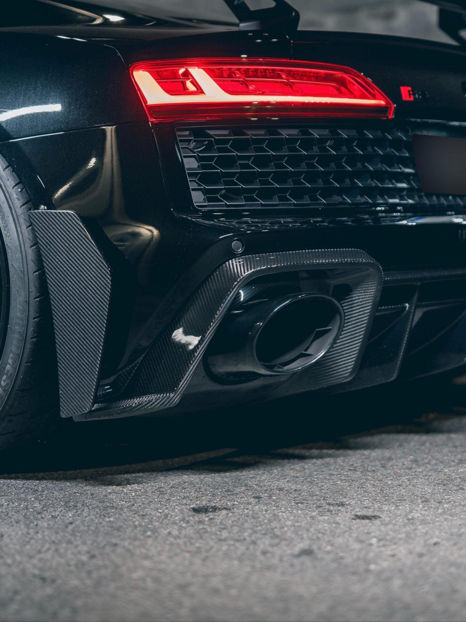 Audi R8 Carbon Fiber Rear Diffuser W Side Elements Gen 2 (2019+)