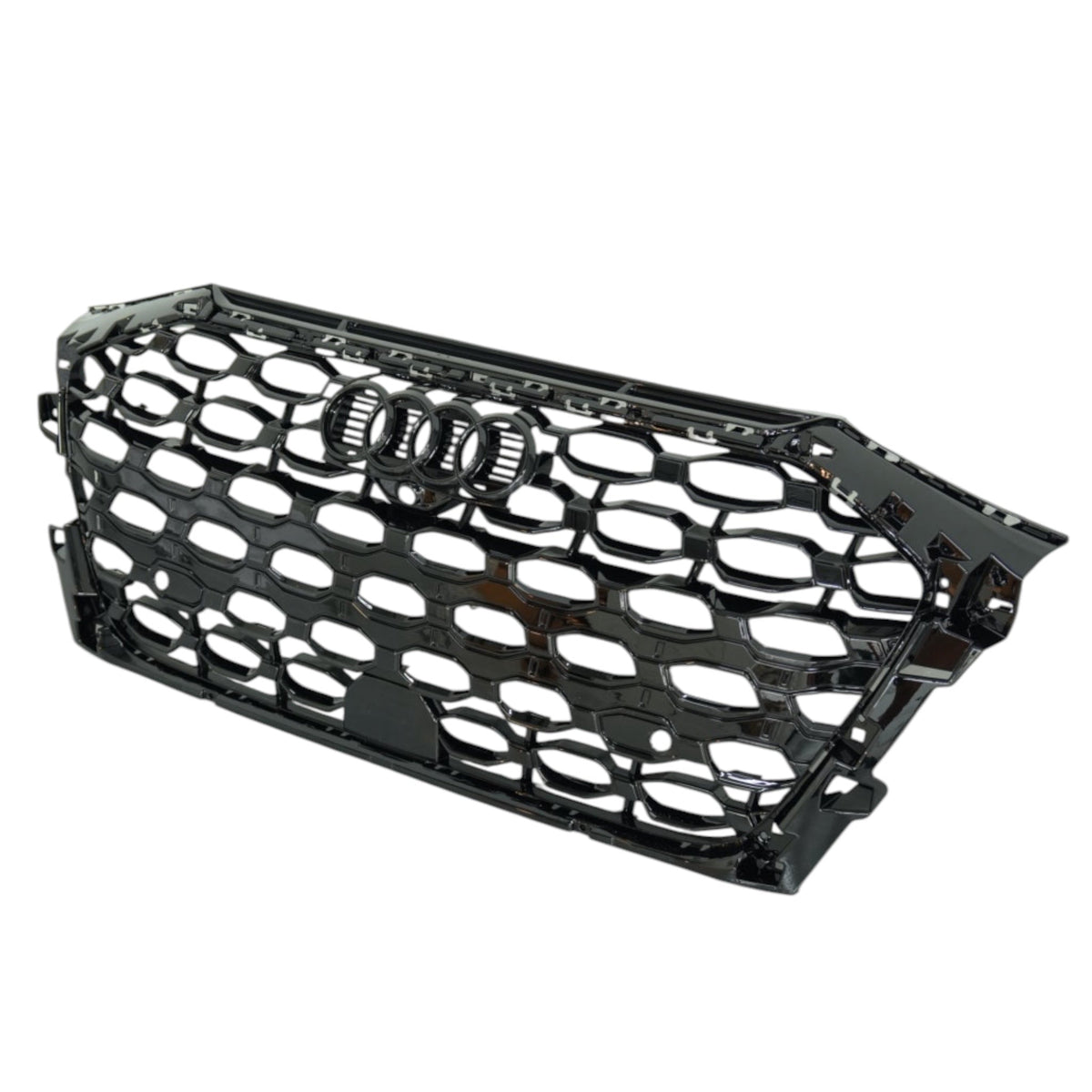 AUDI RS3 8Y GEN 1 CENTRE GRILLE – FULL CENTRE GRILLE REPLACEMENT