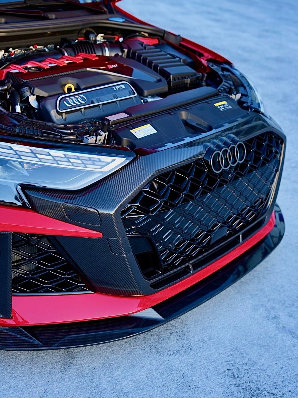 AUDI RS3 8Y GEN 2 – CARBON FULL GRILLE SURROUND REPLACEMENT (GEN 2 FL 8.5)