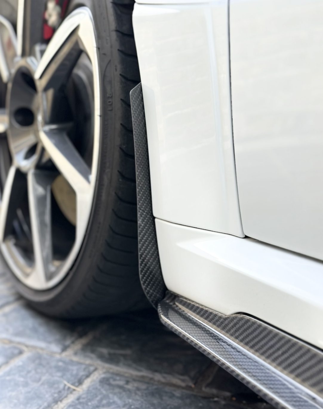 Audi TT MK3 Carbon Fiber Front Arch Guards/Mudflaps