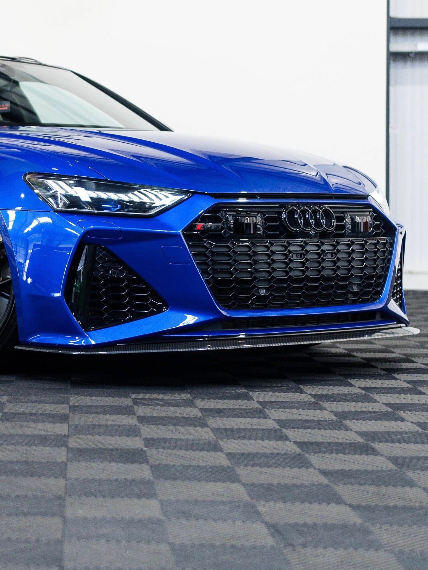 RS6 C8 Front Splitter – Dry Carbon Lip for Audi RS6/RS7 C8