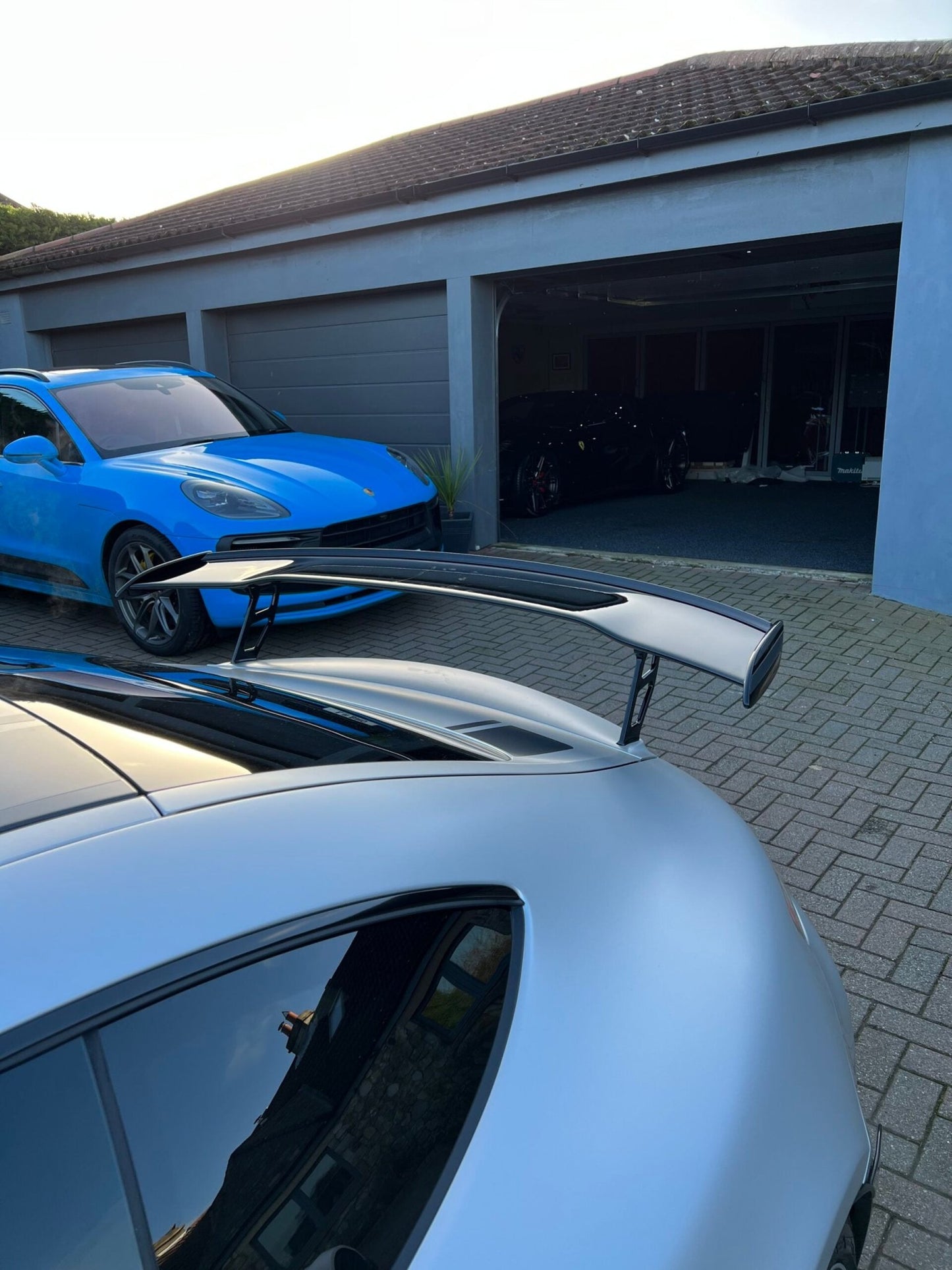 MERCEDES-BENZ AMG GTR PRO WING RISERS