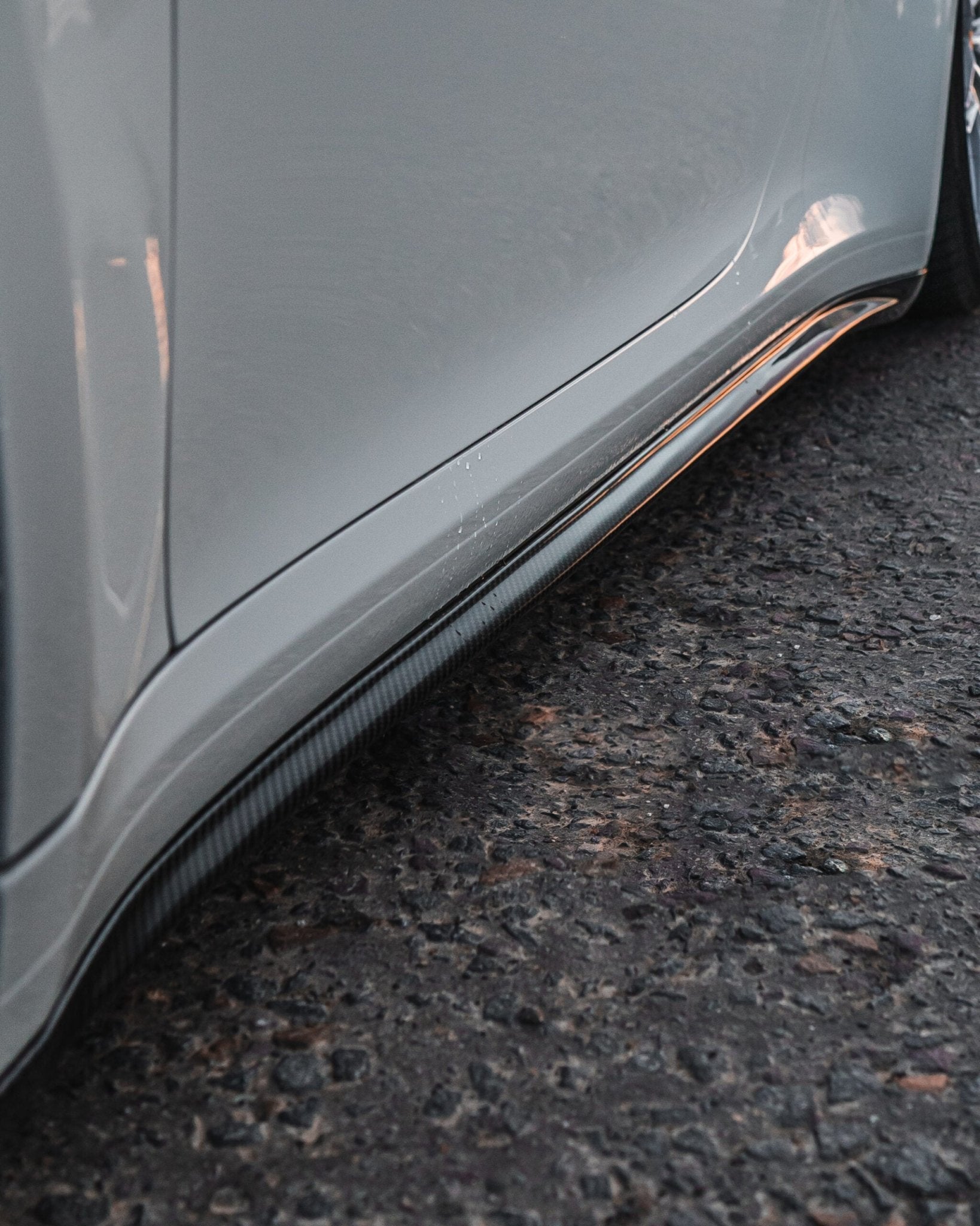 PORSCHE 911 992.1 CARERRA CARBON SIDE SKIRTS SILL REPLACEMENT