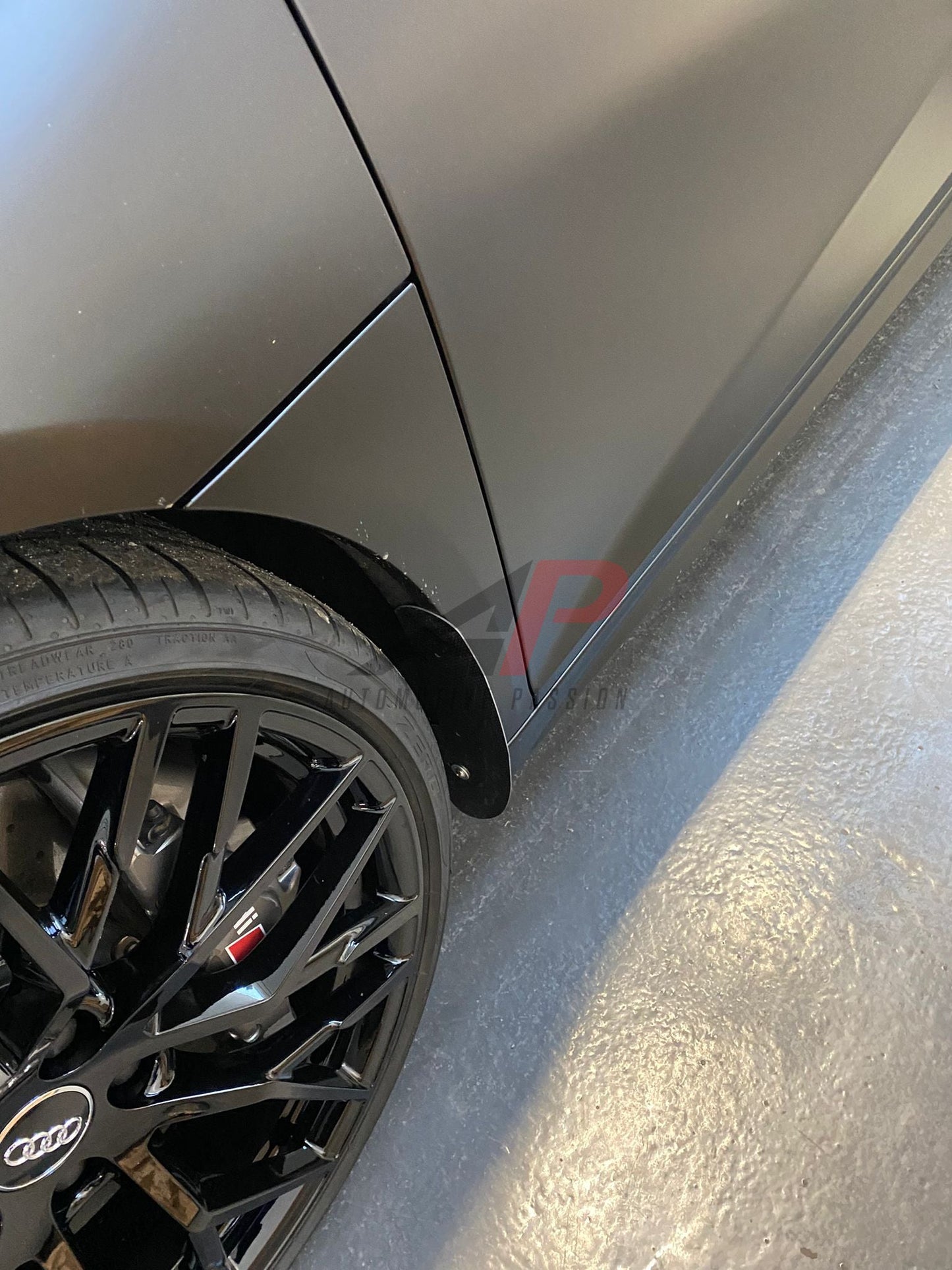 R8 Gen 2 Arch Guards – Front Mudflaps for Audi R8 Paint Protection