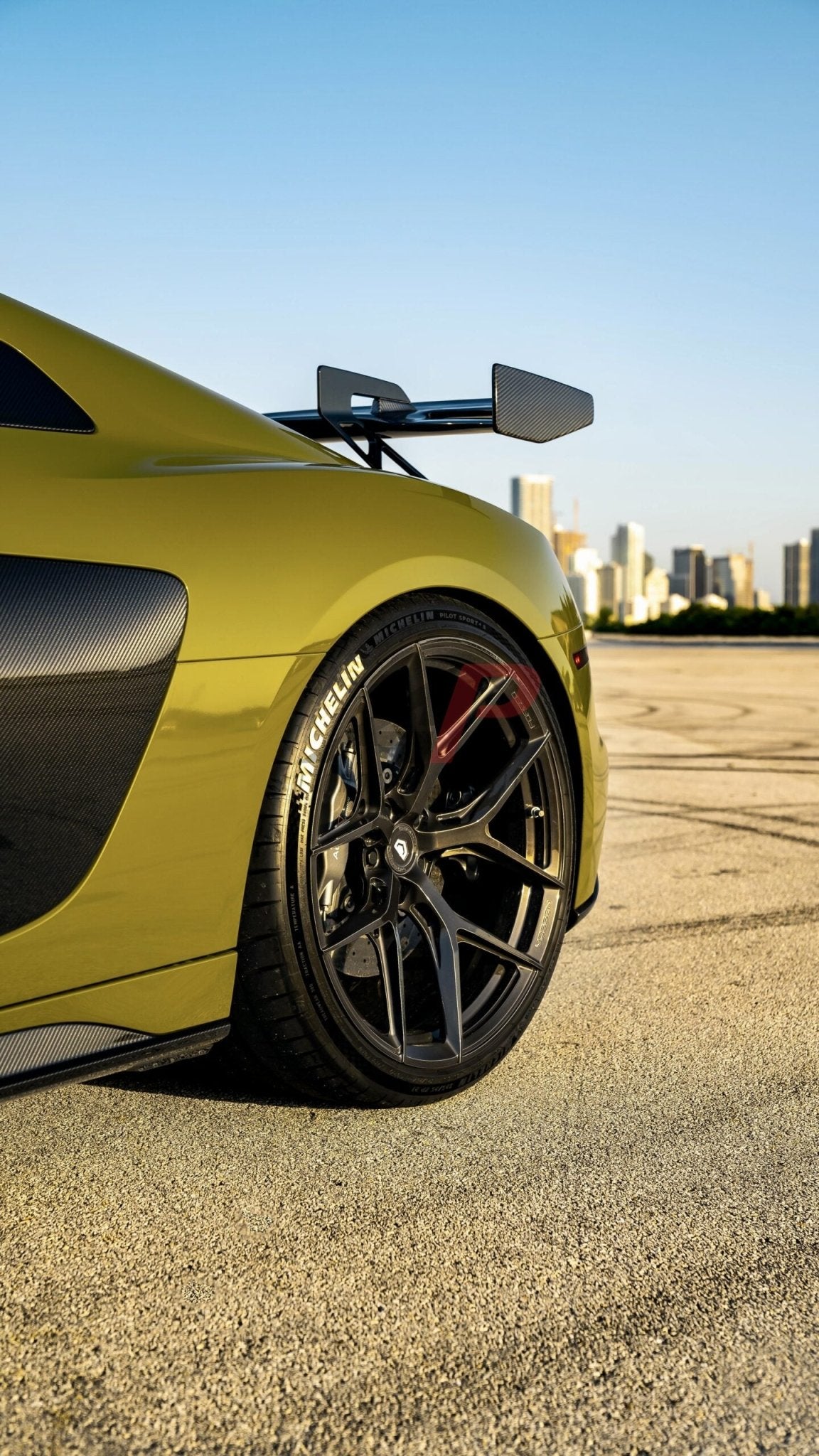 R8 GEN 2 CARBON SPOILER – AUDI R8 GEN 2 DRY CABON FIBER SPOILER/WING AP DESIGN 2016+