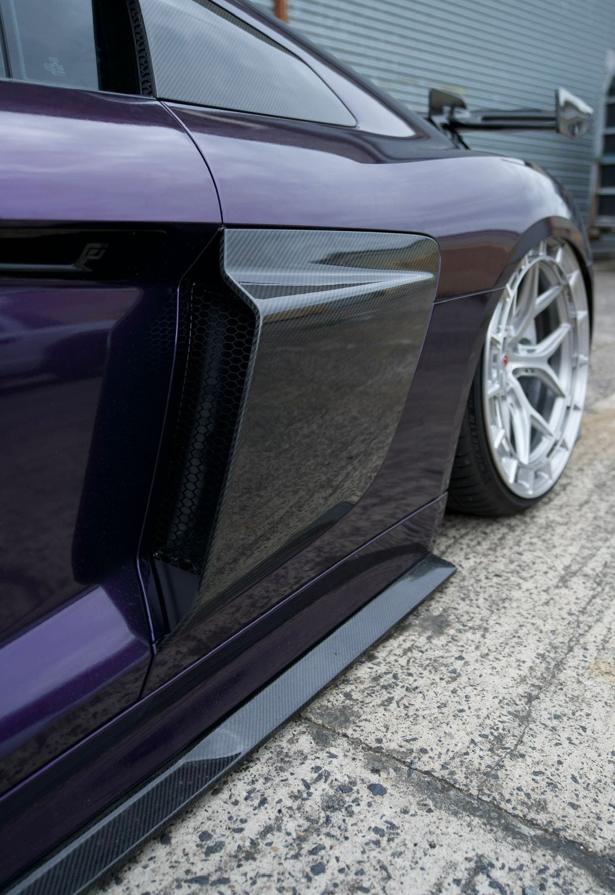 R8 LMS SIDE BLADES – AUDI R8 GEN 2 DRY CARBON SIDE INTAKE BLADES 2016+