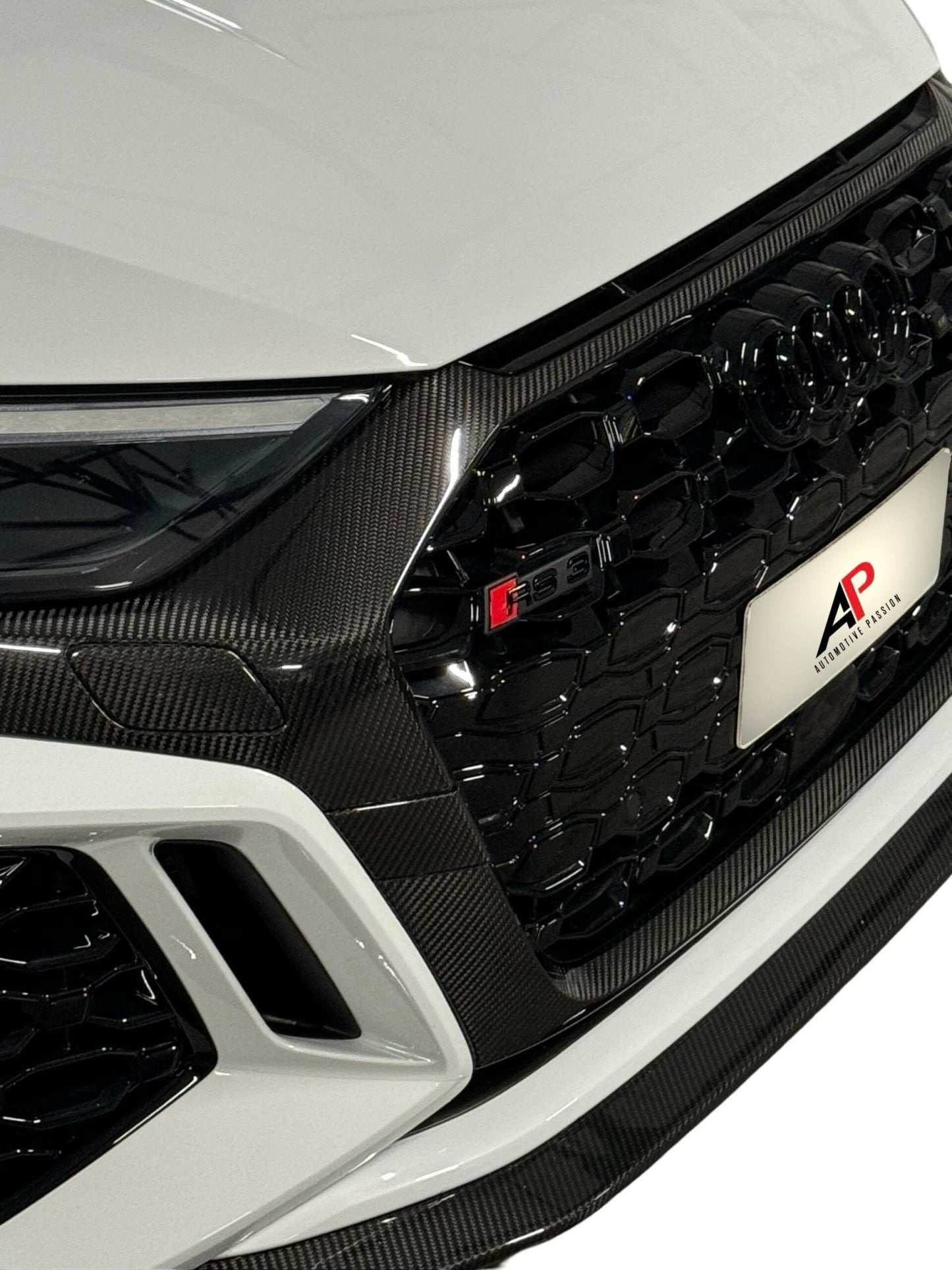 RS3 8Y Carbon Grille – Full Carbon Front Grille Replacement for Audi Gen 1