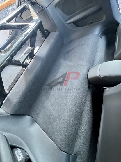 TT 8S Carbon Strut Brace – Rear Seat Delete & Chassis Upgrade