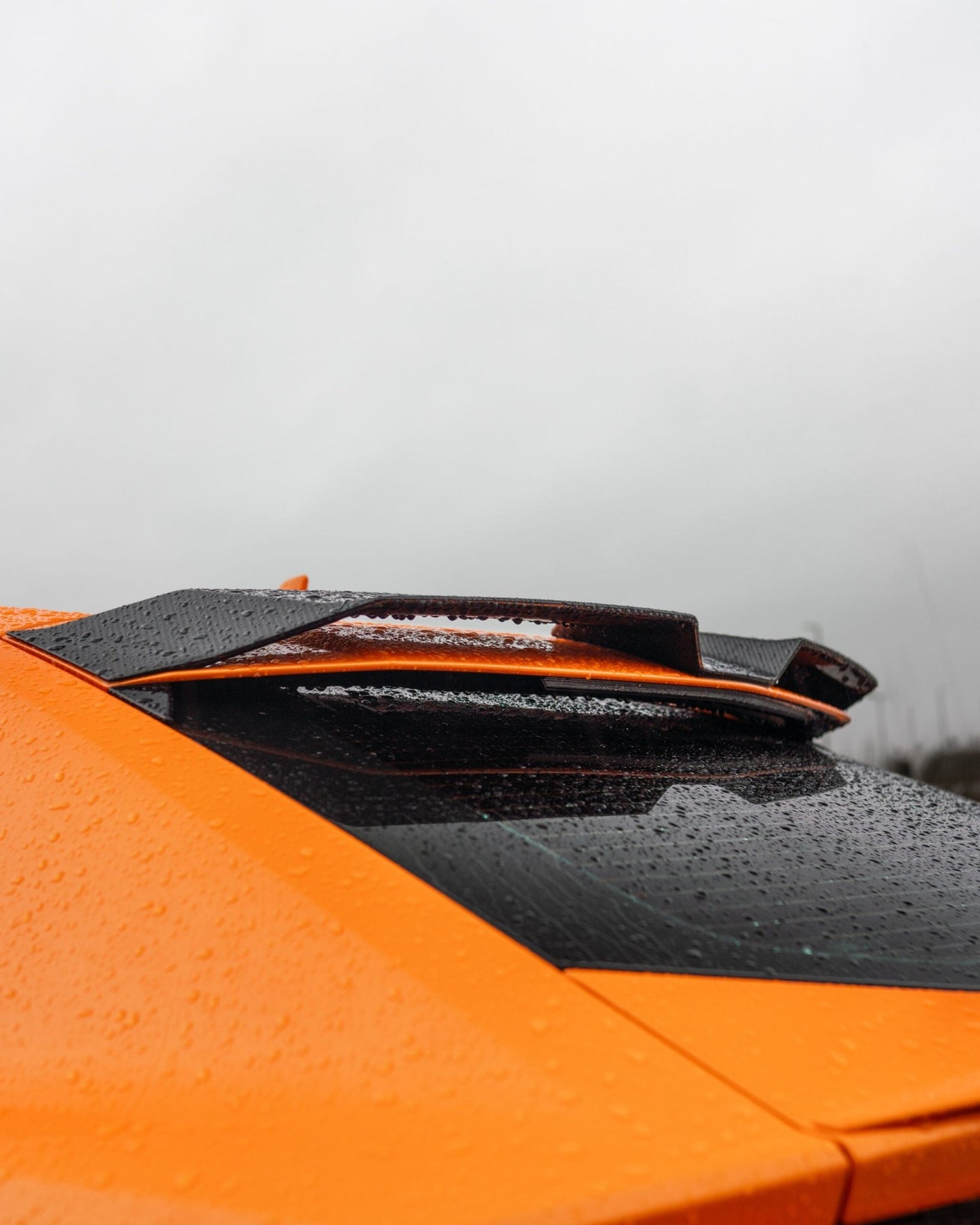 Urus Carbon Roof Spoiler – Dry Carbon Rear Wing for Lamborghini Urus